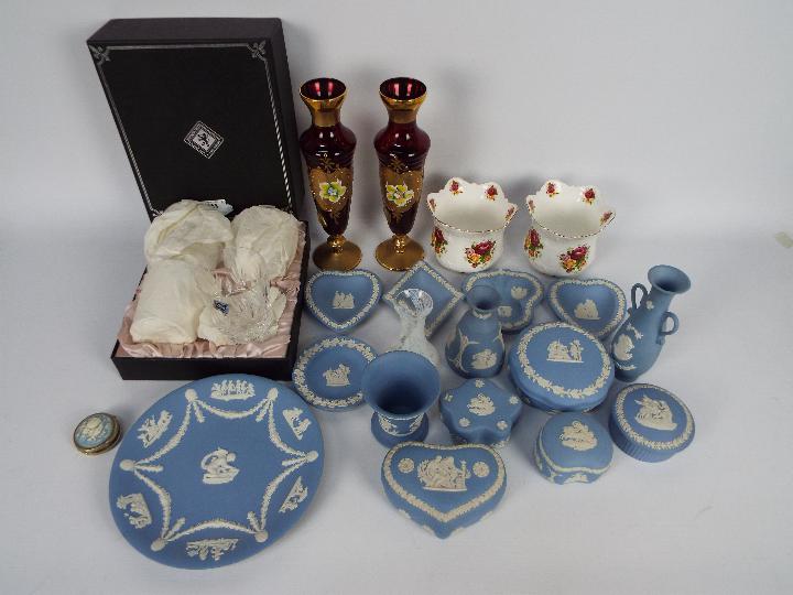 Lot to include Wedgwood Jasperware,