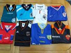 Football Shirts - 8 soccer jerseys as il