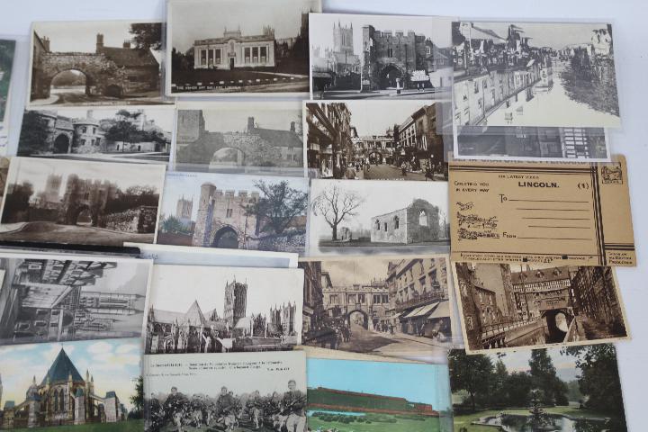 Postcards. A very good selection of old - Image 4 of 4