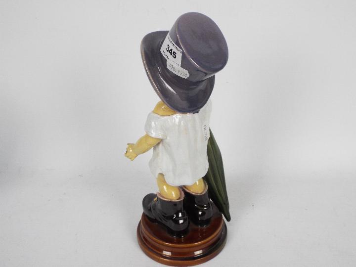 A Brownfield figurine depicting a child - Image 4 of 5
