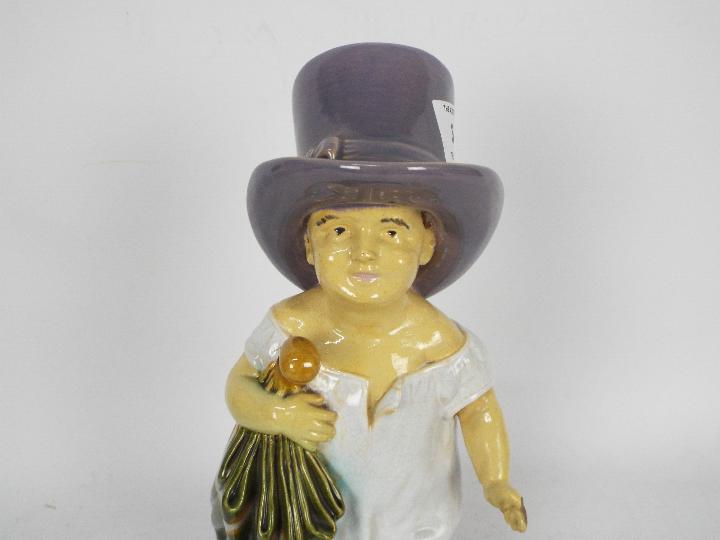 A Brownfield figurine depicting a child - Image 2 of 5