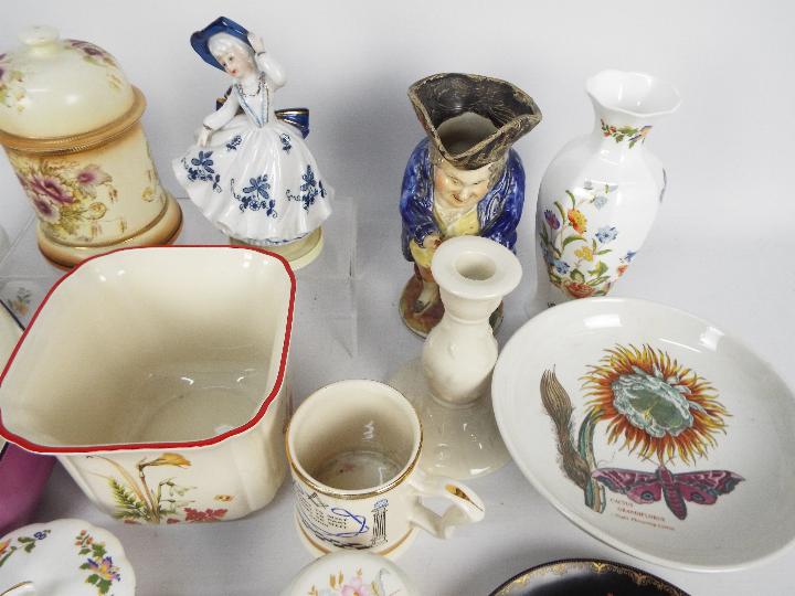 Lot comprising ceramics to include Aynsl - Image 3 of 5