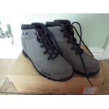 Timberland - a pair of Calderbrook Hike grey gentleman's boots / shoes, size 43 (EU), 8.