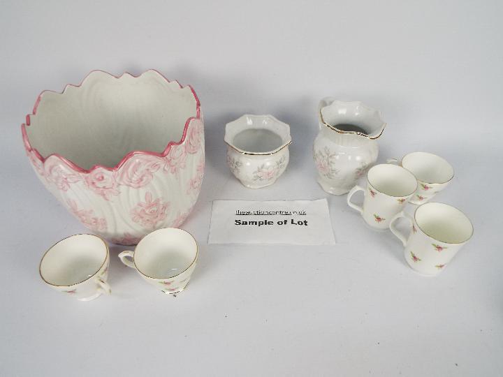 Mixed ceramics and glassware to include Wedgwood, Royal Doulton and similar. - Image 2 of 4