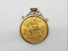 Sovereign - George V half sovereign, 1918, in 9ct gold pendant mount, approximately 5 grams.