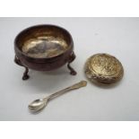 A Georgian silver salt, London assay 1783,