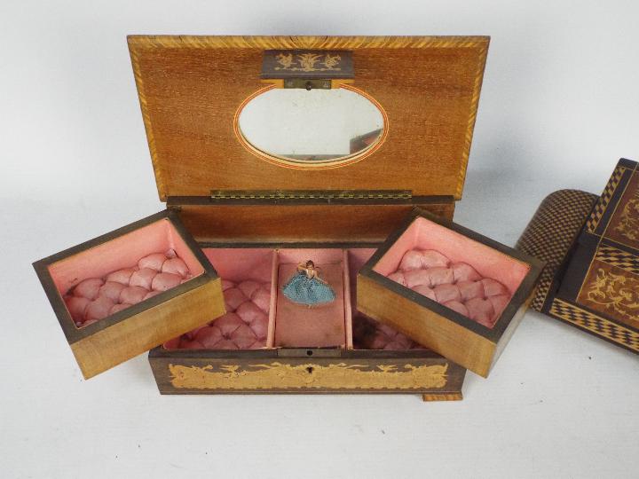 A vintage marquetry, musical cigarette box and a musical jewellery box. - Image 2 of 7