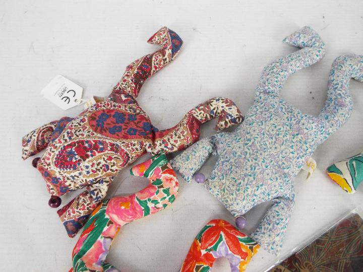 Liberty - Four Liberty fabric frogs and similar, one still with original tag. - Image 3 of 4