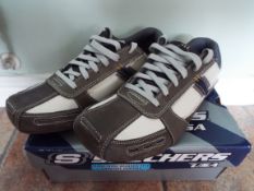 Skechers - a pair of white/grey Expresse