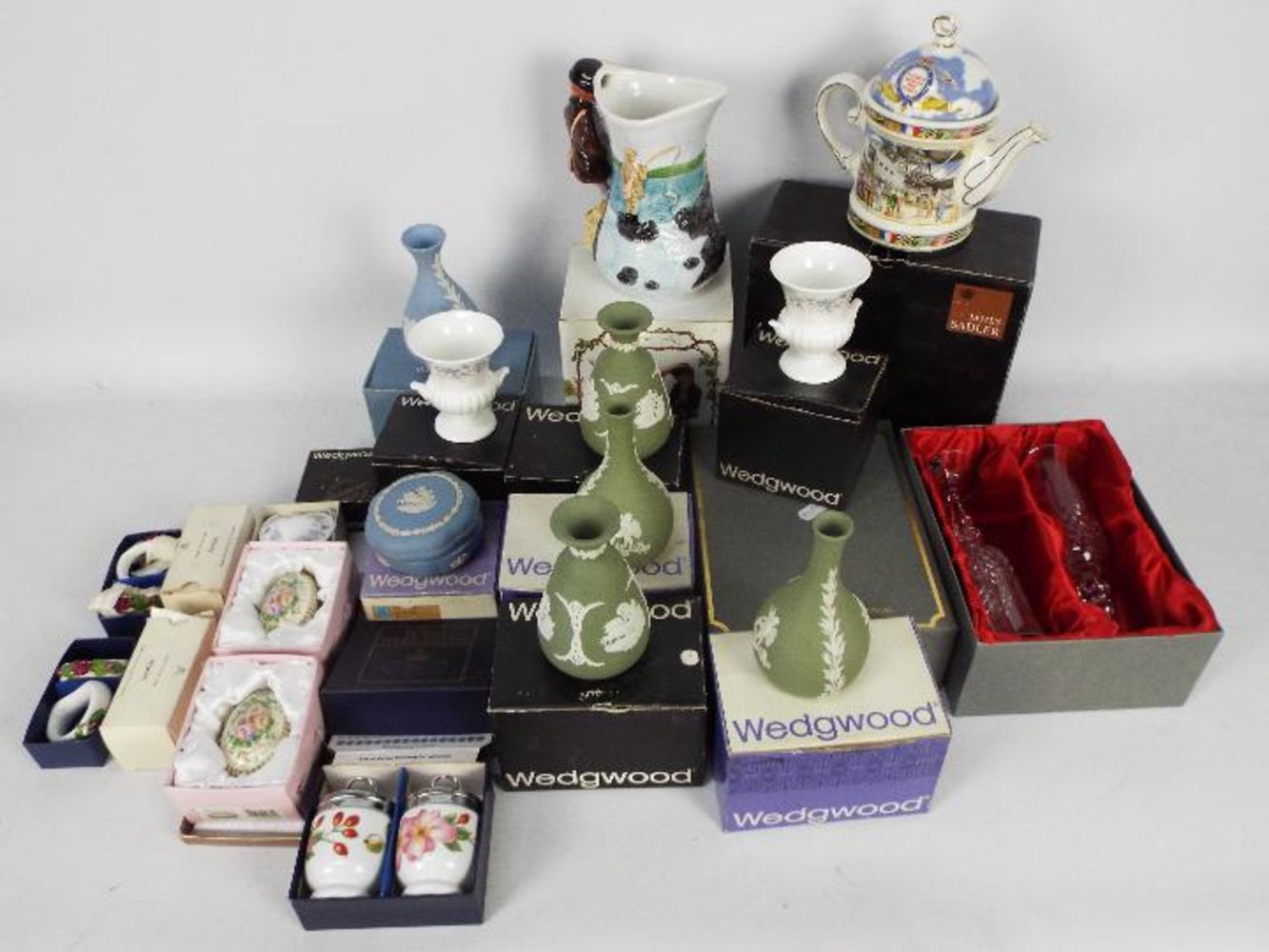 Pre-Owned Household Goods, Furniture, Ceramics, Collectables, Liquidated Retail Stock