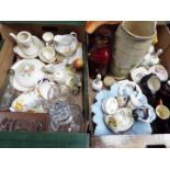 Lot containing predominantly ceramics to