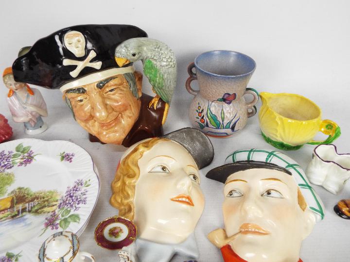 A collection of ceramics to include Czec - Image 4 of 4