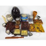 Lot comprising ceramics to include boxed Wedgwood Kutani Crane miniatures,