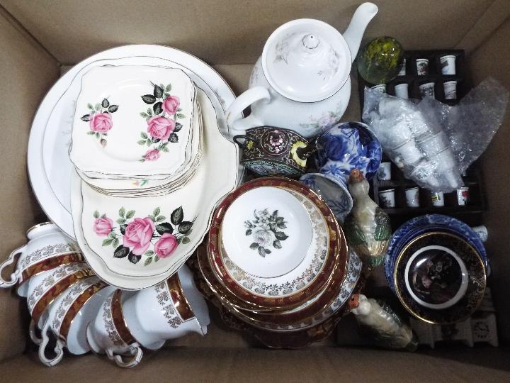 Lot to include ceramics, Chinese enamel teapot, thimbles and other.