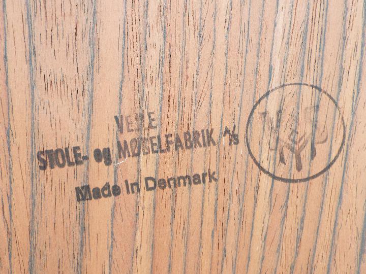 A Vejle Stole Mobelfabrik teak coffee table, approximately 40 cm x 135 cm x 65 cm. - Image 6 of 6