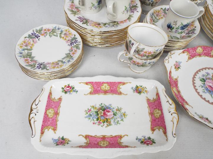 Royal Albert / PAragon - A collection of dinner and tea wares by Royal Albert / Paragon comprising - Image 5 of 8