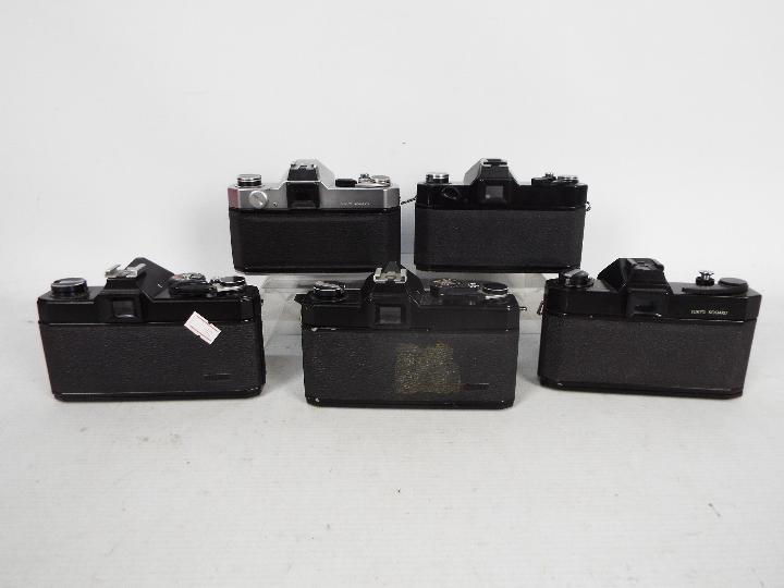 Photography - A collection of Topcon cameras and lenses to include a Unirex with 1:2 / 50mm UV - Bild 4 aus 4