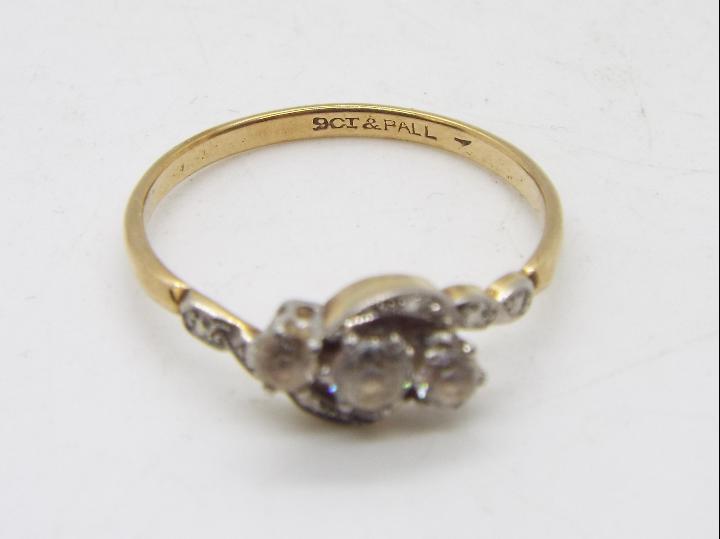 9ct gold - A yellow metal stone set ring, stamped 9ct & PALL, size T½, approximately 2.3 grams. - Image 3 of 3