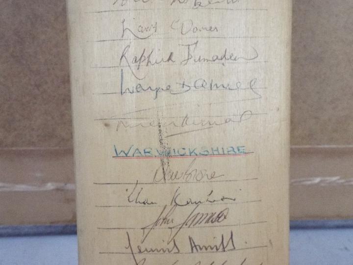 Cricket Interest - A Slazenger cricket bat bearing signatures of cricketers comprising West Indies - Image 13 of 14