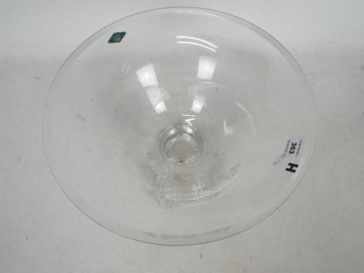 A large Shannon Crystal rose pedestal bowl, approximately 19 cm (h) and 35. - Image 2 of 4