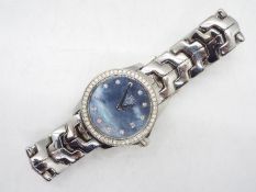 TAG Heuer - A lady's stainless steel quartz bracelet watch, model: Link ref.