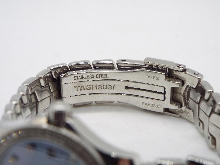 TAG Heuer - A lady's stainless steel qua - Image 4 of 6