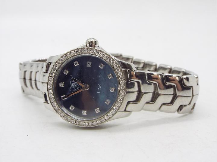 TAG Heuer - A lady's stainless steel qua - Image 3 of 6