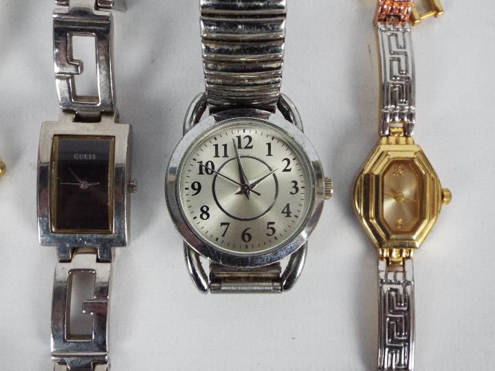 A collection of wrist watches to include - Image 3 of 4