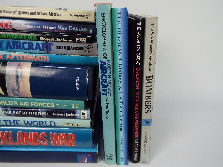 15 x military books - Lot includes a 'Wo - Bild 4 aus 4