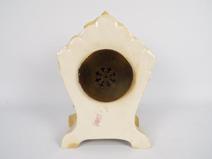 A ceramic cased mantel clock with floral - Image 4 of 7