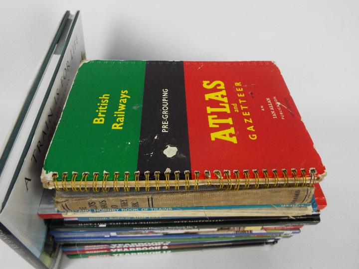 15 x railway books - Lot includes a 'Tra - Bild 3 aus 3