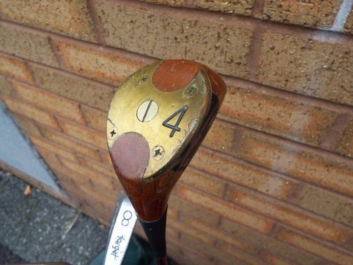 A collection of golf clubs and accessori - Image 3 of 13