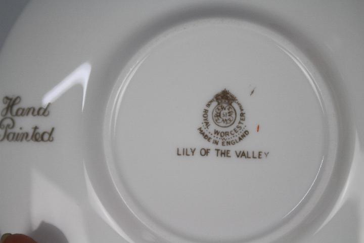 Two Cauldon China serving plates bearing - Image 4 of 4