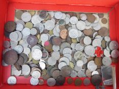 A collection of UK and foreign coins, a small quantity with silver content.