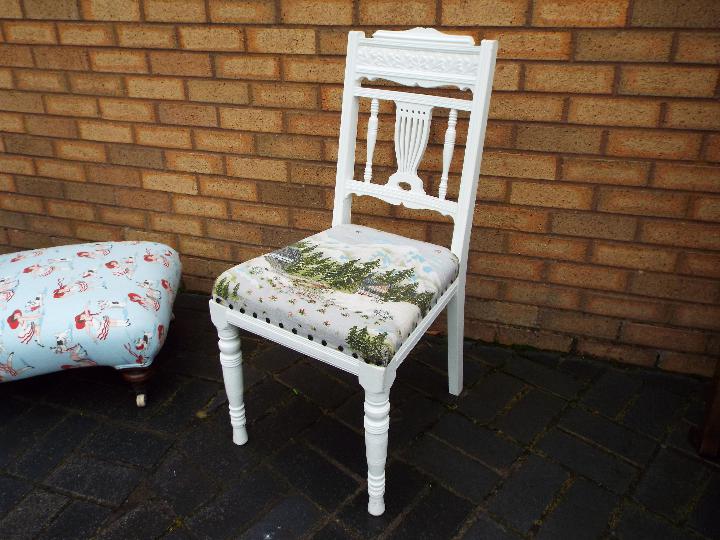 A white painted chair with upholstered s - Image 6 of 8