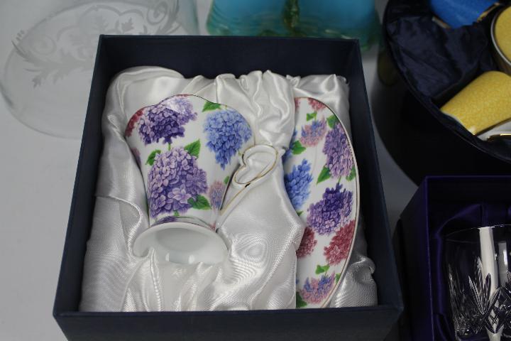 Lot to include a boxed Royal Worcester s - Image 3 of 5