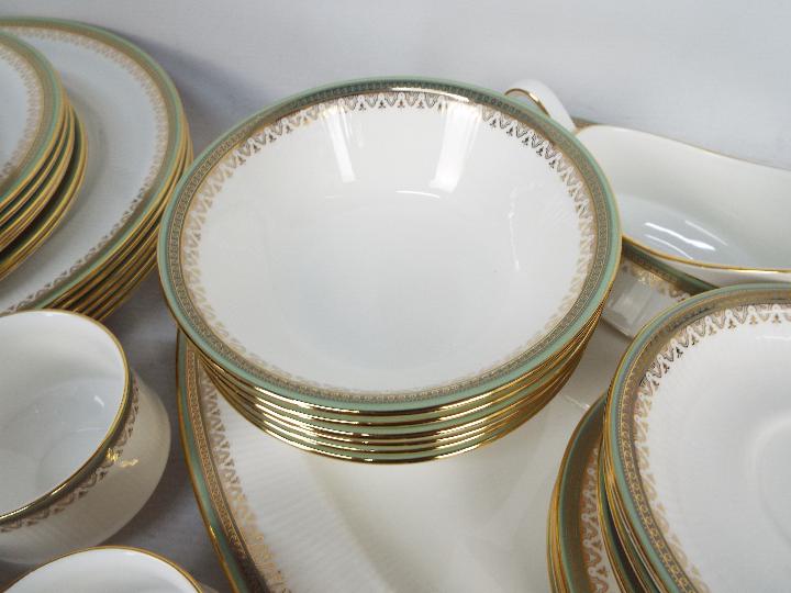 A collection of Royal Albert Paragon din - Image 2 of 5