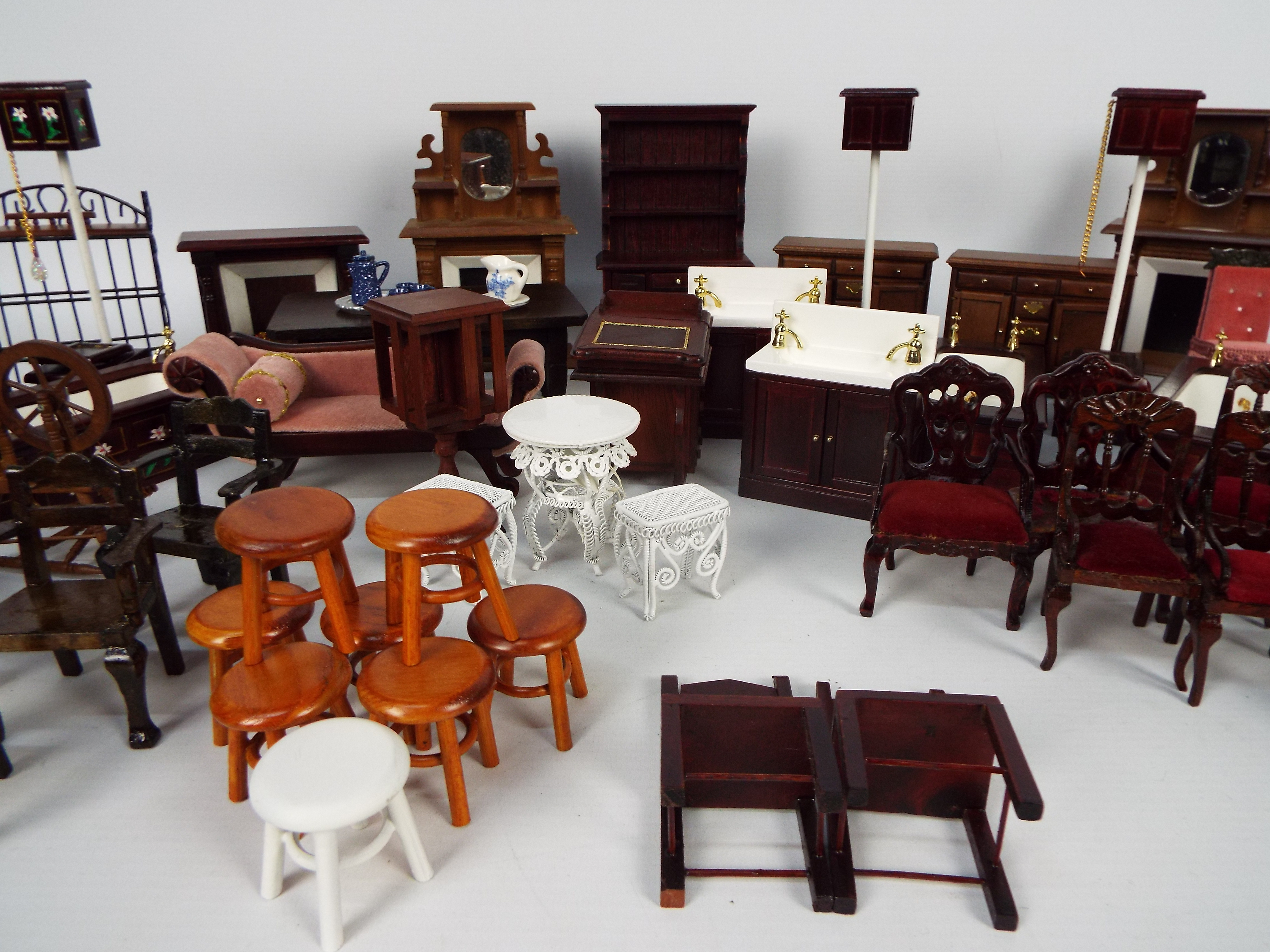 Unmarked - A quantity of dolls house furniture including a three piece suite, - Image 4 of 6