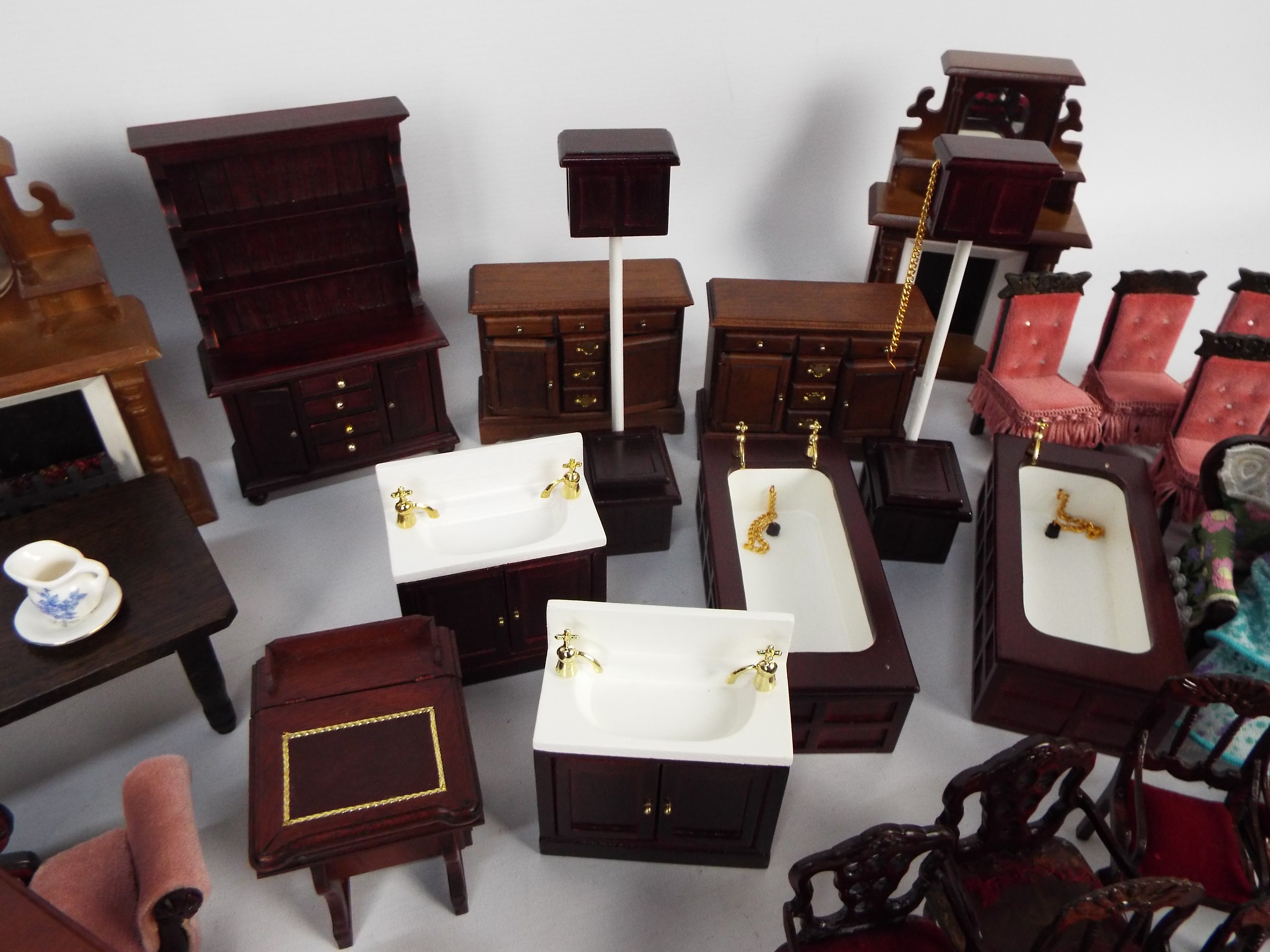 Unmarked - A quantity of dolls house furniture including a three piece suite, - Image 6 of 6