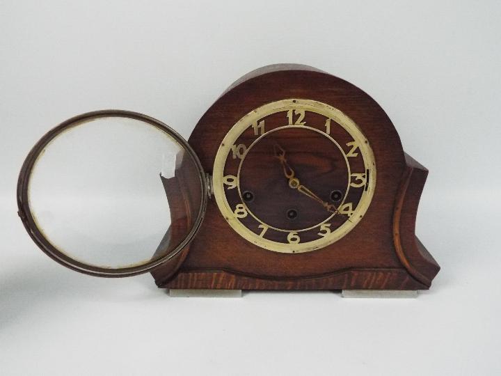 Lot to include an oak cased mantel clock - Image 4 of 6