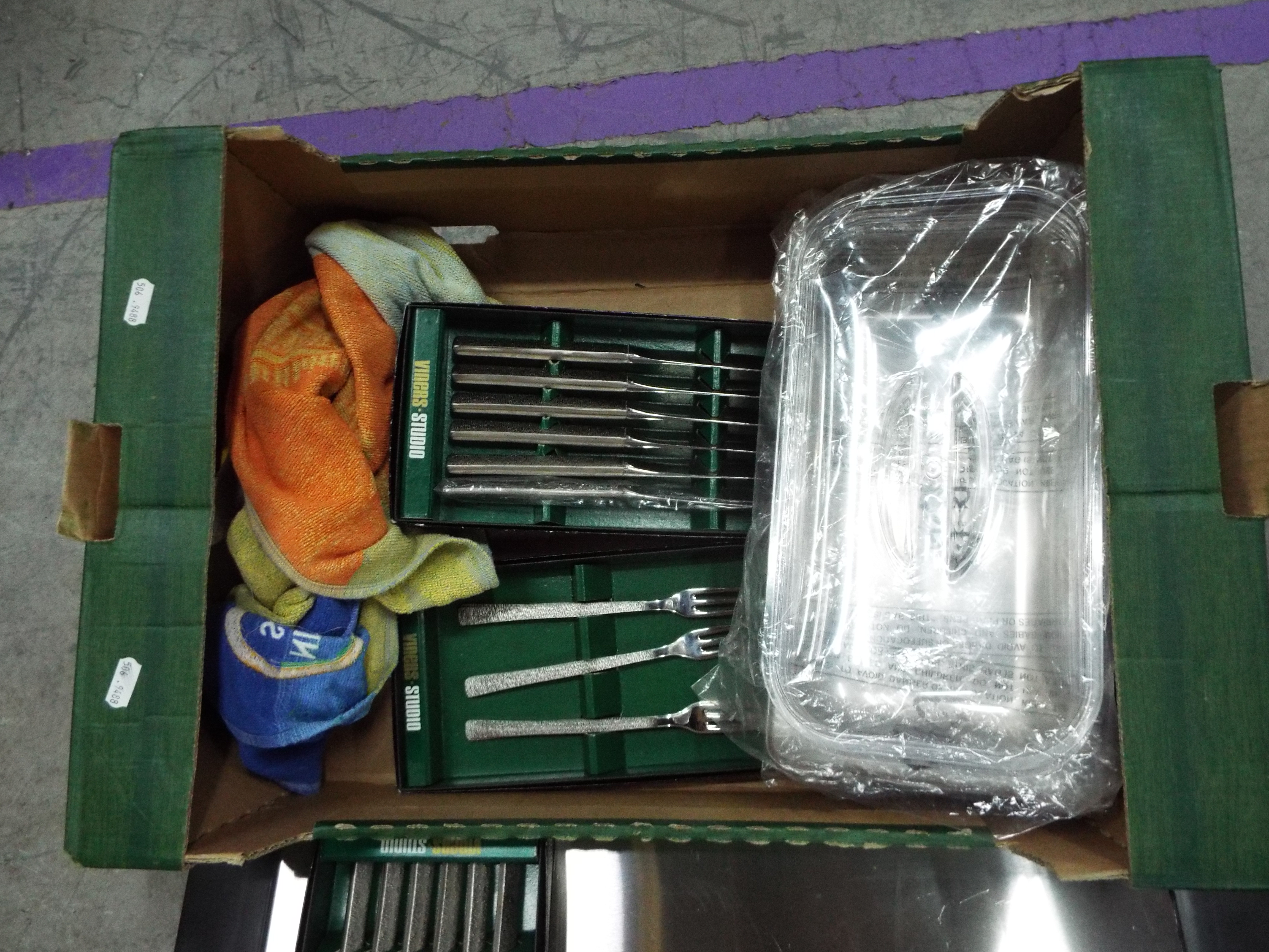 Two table top food warmers, boxed Viners flatware, - Image 4 of 6