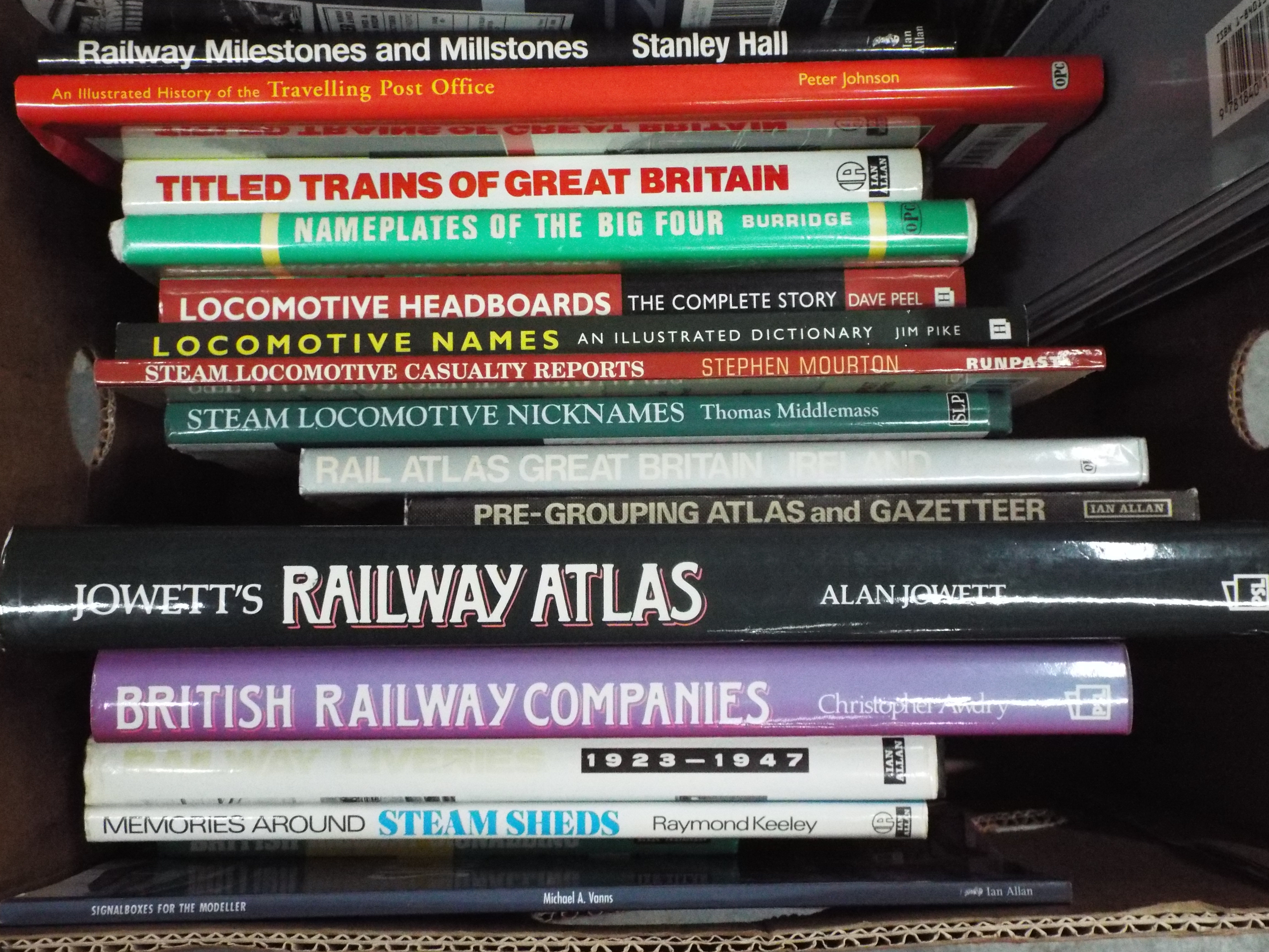 Railways and locomotive literature. A bo - Image 2 of 4