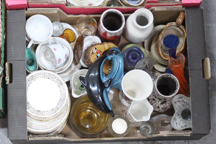 Mixed ceramics and glassware, three boxes. - Image 2 of 4