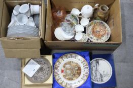 Lot to comprising ceramics to include Masons, Poole Pottery, Crown Ming dinner wares,