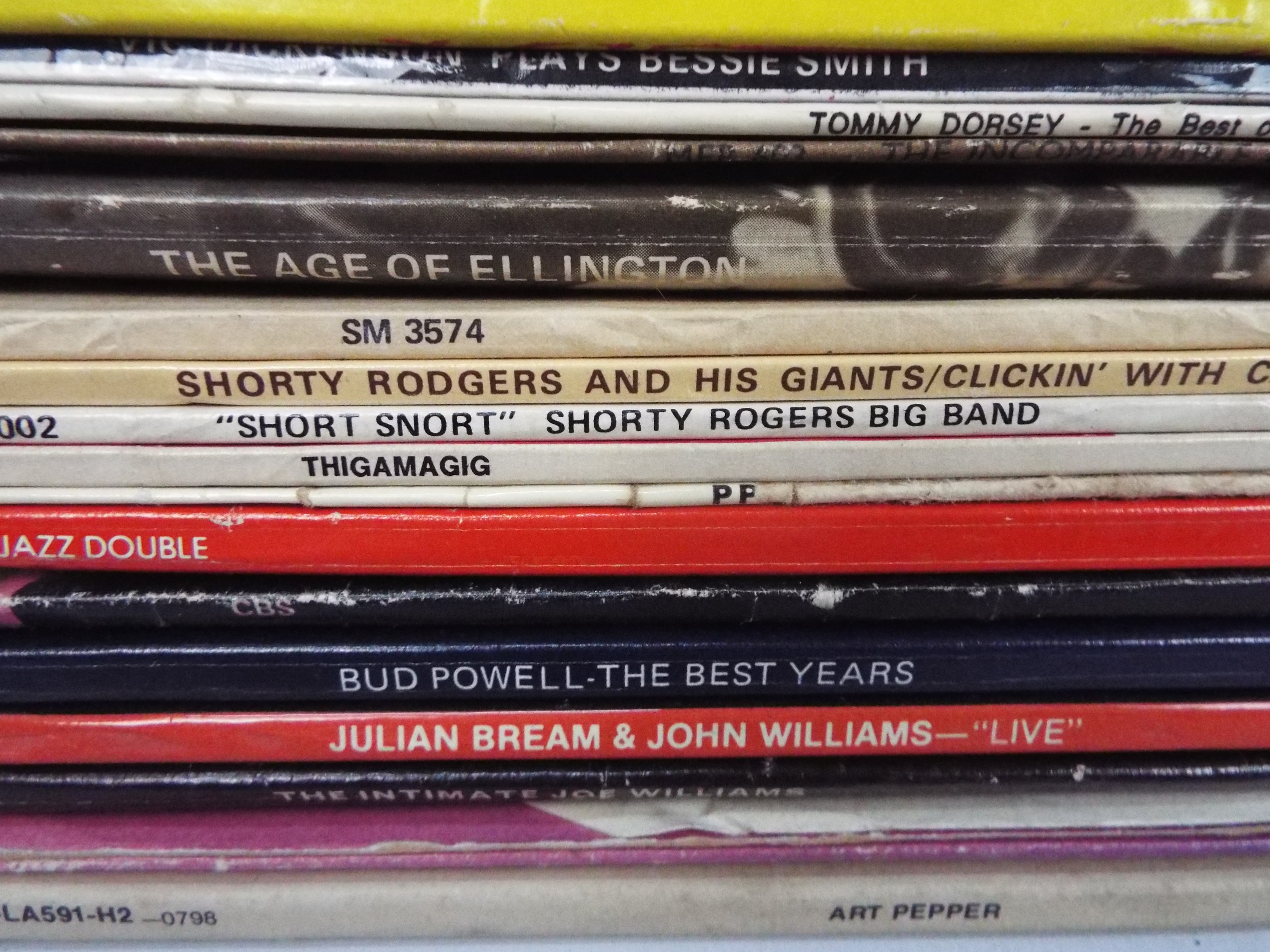 A quantity of 12" vinyl records, predominantly jazz / blues and similar to include Joe Williams, - Image 12 of 14