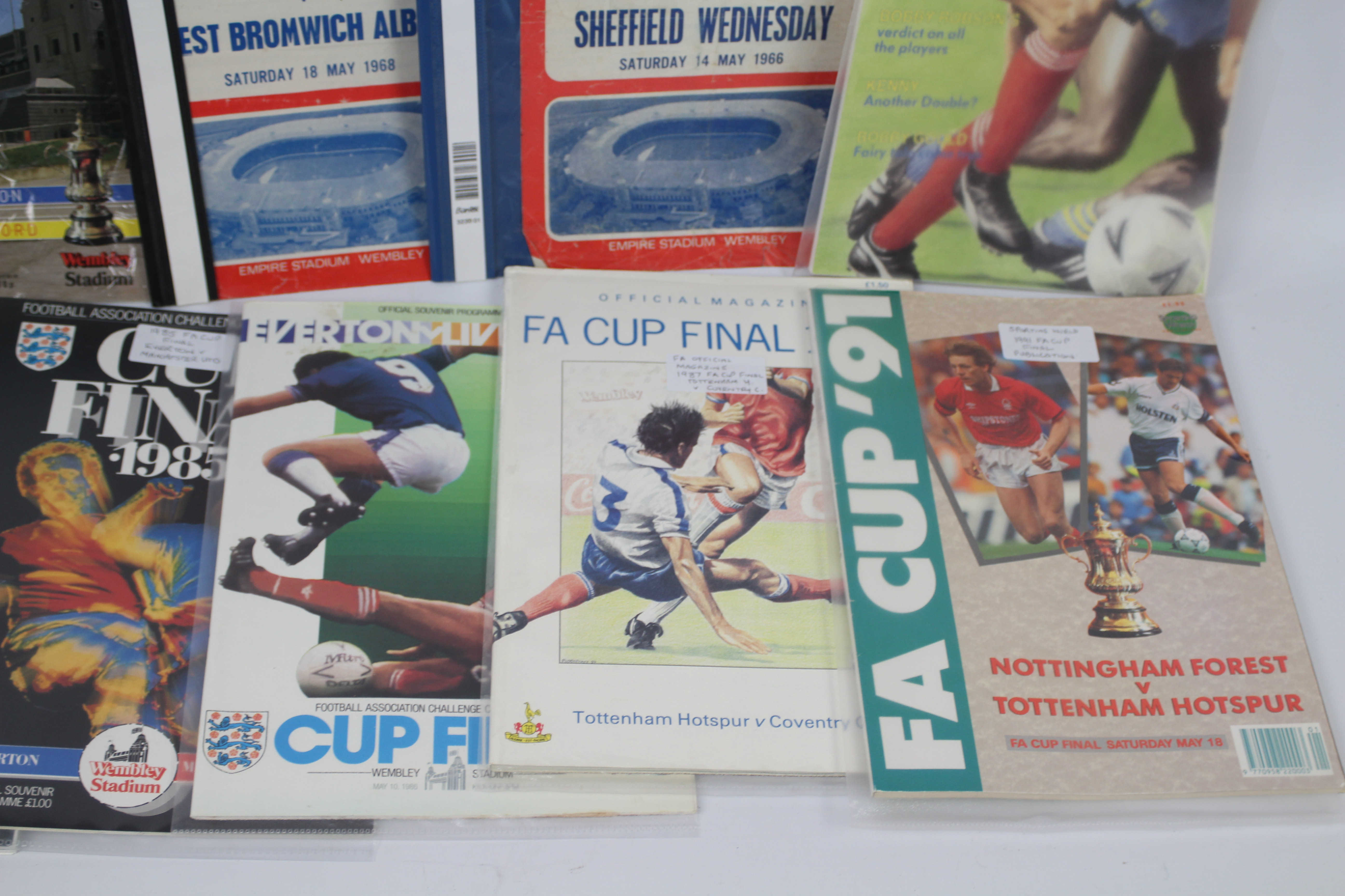 FA Cup - A collection of FA Cup final programmes including one signed (1984) and three Daily - Image 5 of 5