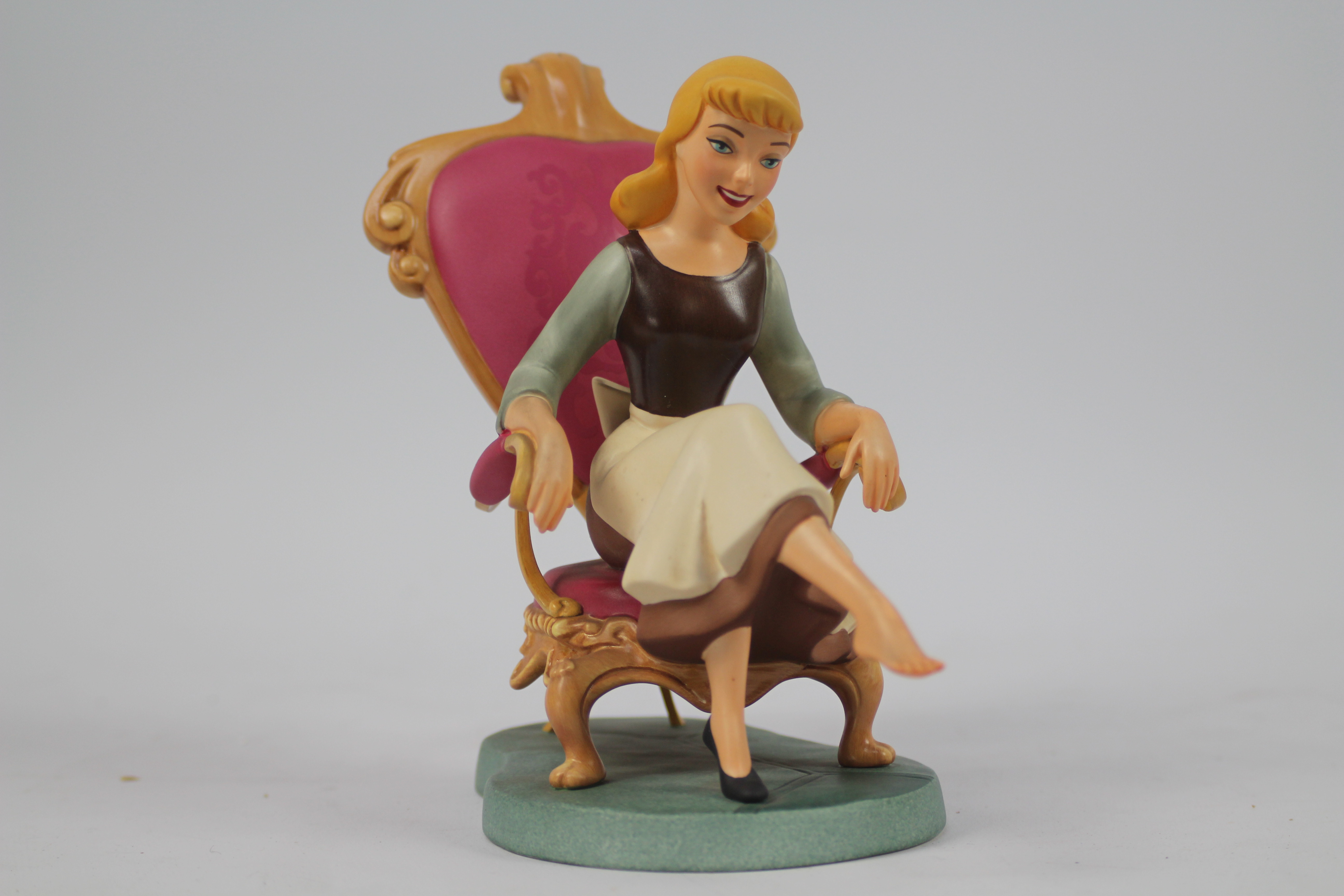 Walt Disney - A boxed Classics Collection figure from Walt Disney's Cinderella entitled Fit For A - Image 3 of 6