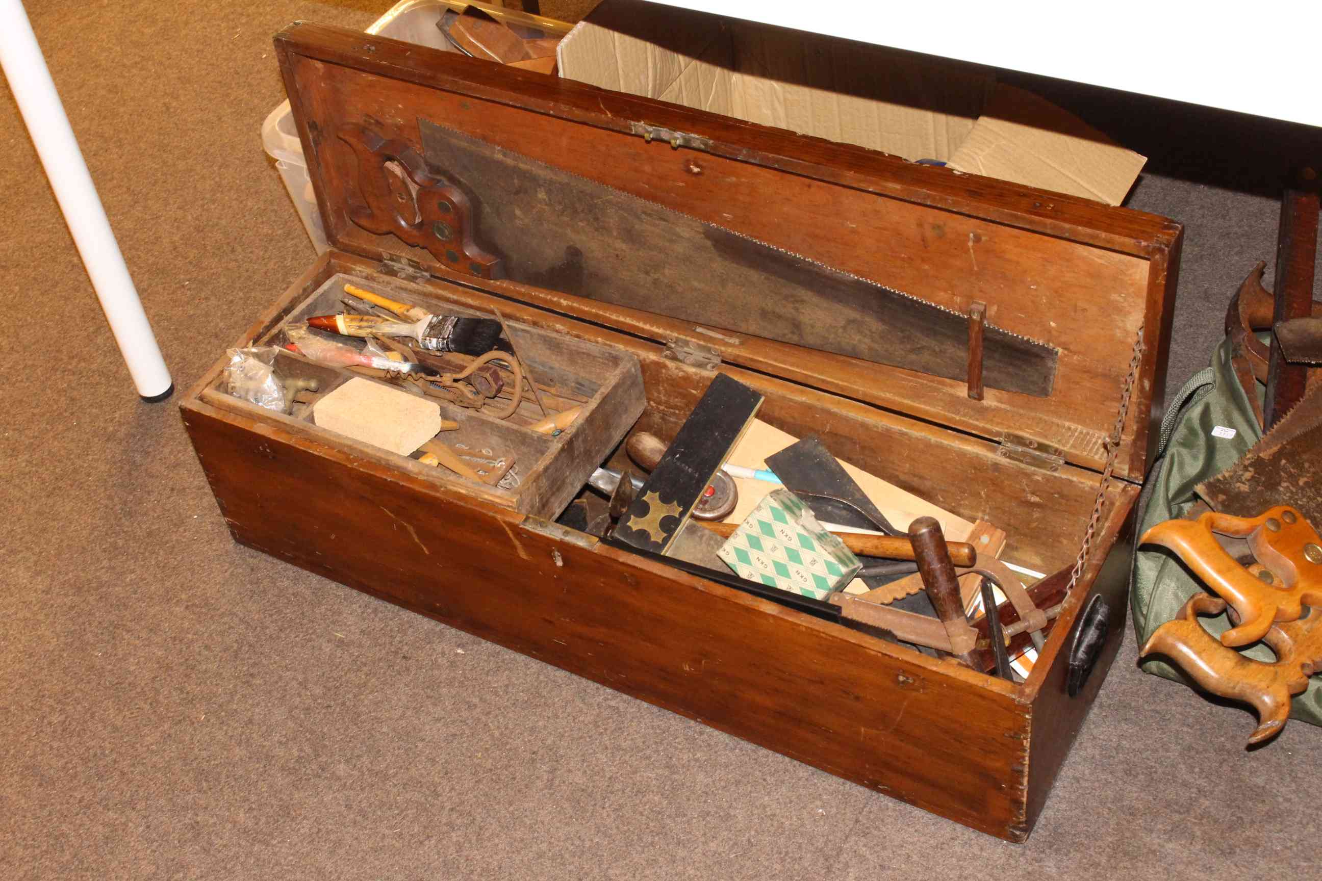 Tool box and collection of tools including planes, saws, etc. - Image 2 of 2
