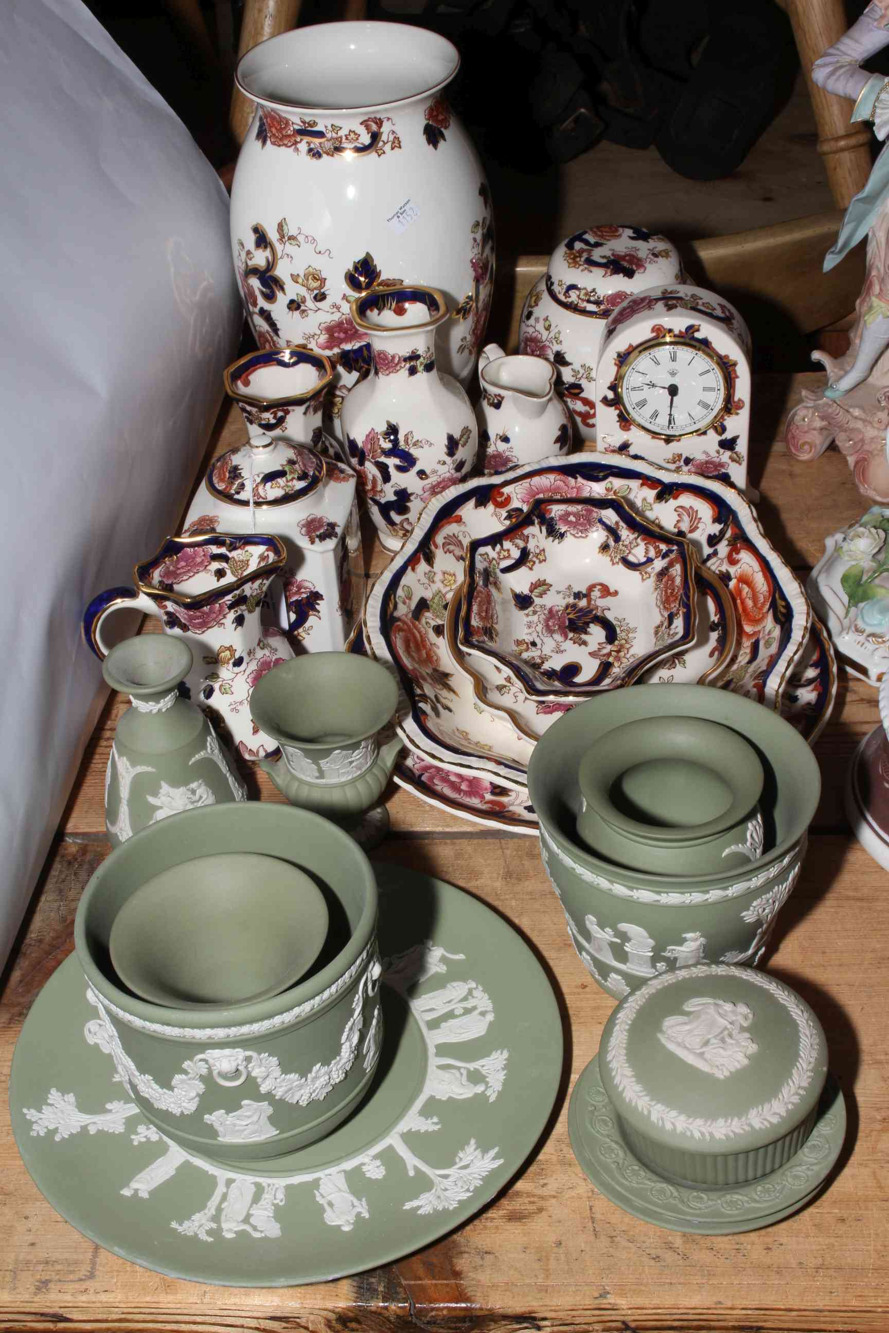 Collection of Masons 'Mandalay' china and ten pieces of Wedgwood Green Jasperware.