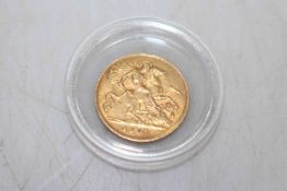 Edwardian gold half sovereign, 1907.